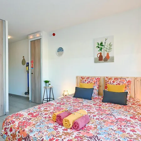 - Quiet, Near Golf, Swimming Pool, Psh Juvignac