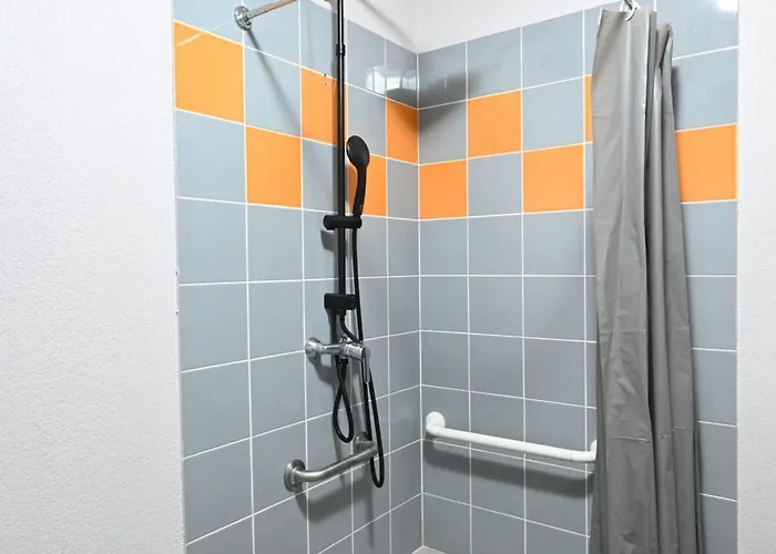 - Quiet, Near Golf, Swimming Pool, Psh Lägenhet Juvignac