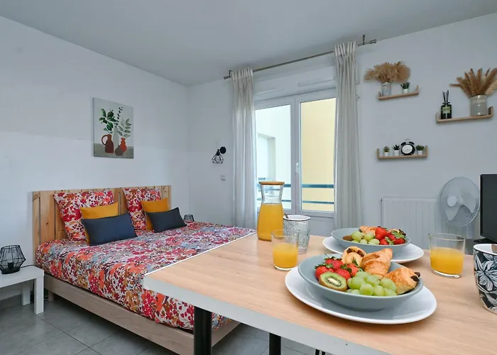 - Quiet, Near Golf, Swimming Pool, Psh *